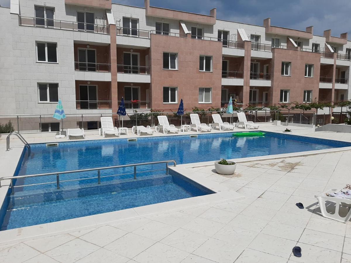 Apartment-Studio Daisy In Kiwi Gardens Complex Beala Exterior foto